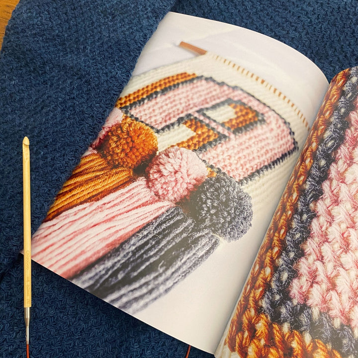 The Tunisian Crochet Handbook: A Beginner's Guide by Toni Lipsey