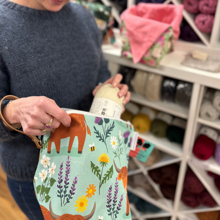 Jocelyn - Beautiful Syster Project Bag