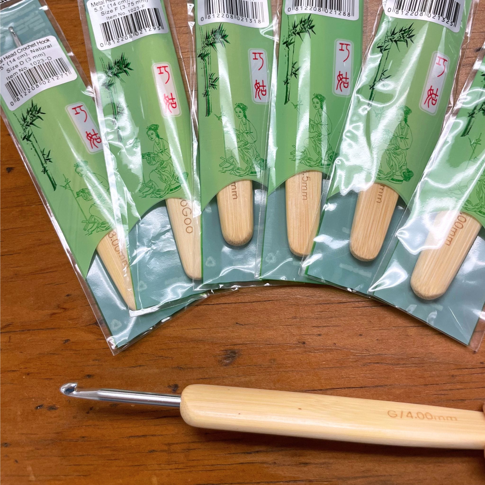 Crochet Hook Bamboo with Metal Head – The Woolly Thistle
