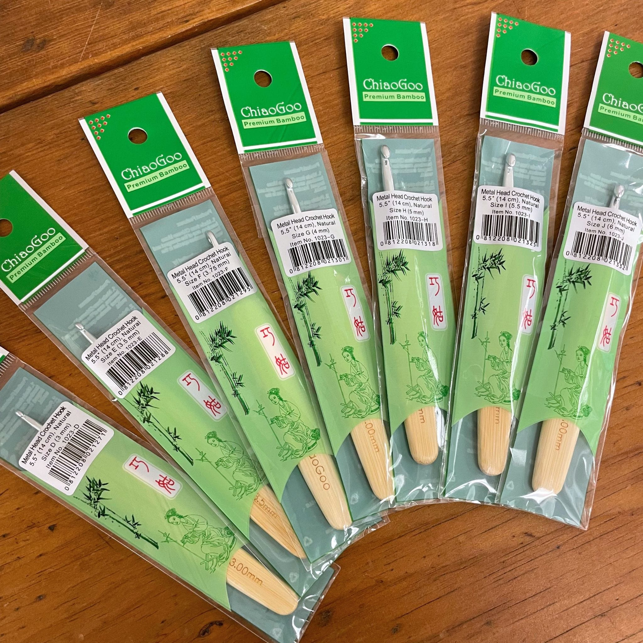 Crochet Hook Bamboo with Metal Head – The Woolly Thistle