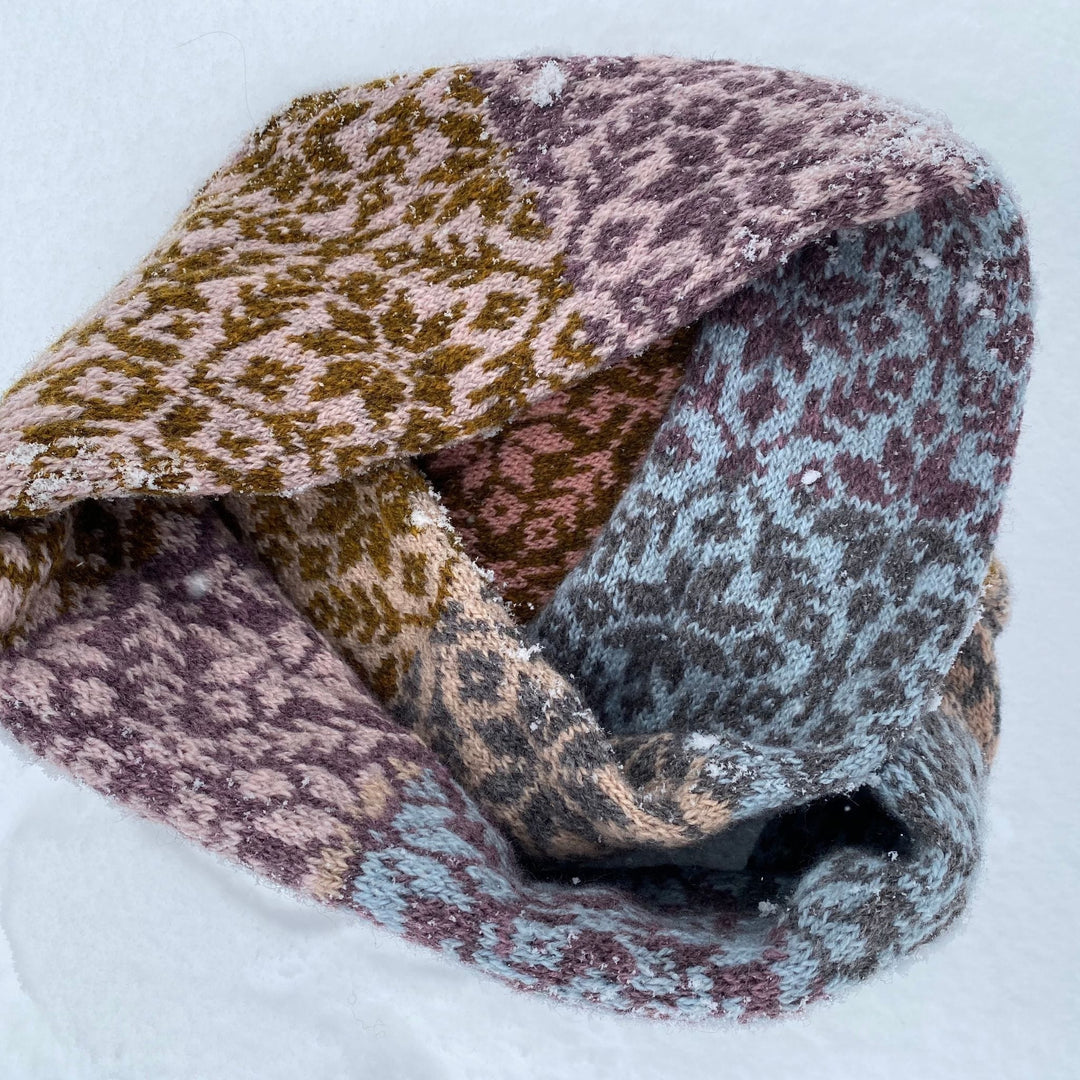 Tapestry Cowl Pattern by Corinne Tomlinson