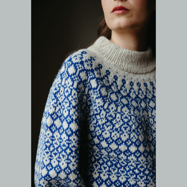 Efterår No 8 Sweater by Anne-Sophie Nørby Velling in Hillesvåg Ask