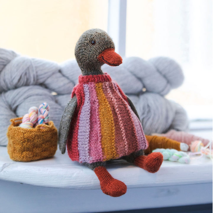 Mouche & Friends: Nanna the Lady Duck Yarn Set