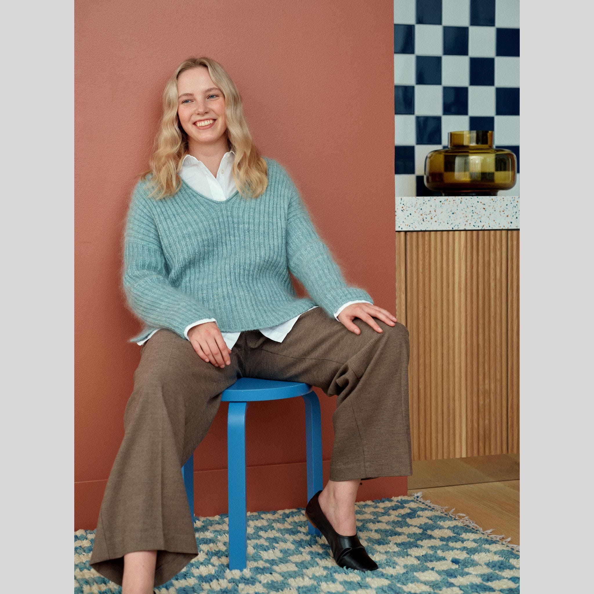 ★美品★書籍「52 Weeks of Sweaters」 52 Weeks of Sweaters by Laine – The Woolly Thistle