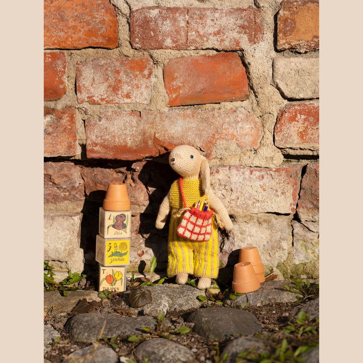Chez Myrtil: More Seamless Friends to Knit and Love by Cinthia Vallet