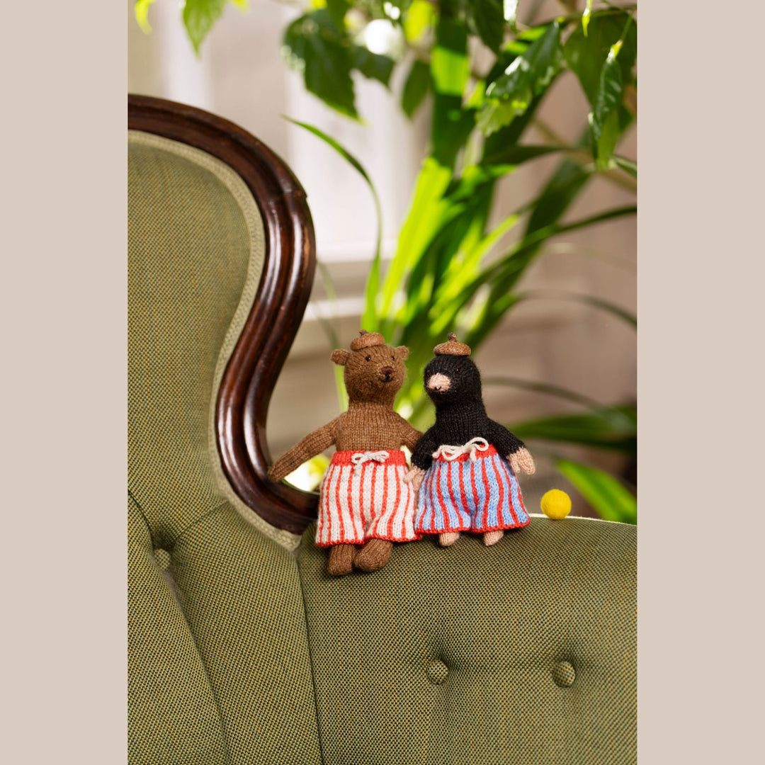 Chez Myrtil: More Seamless Friends to Knit and Love by Cinthia Vallet