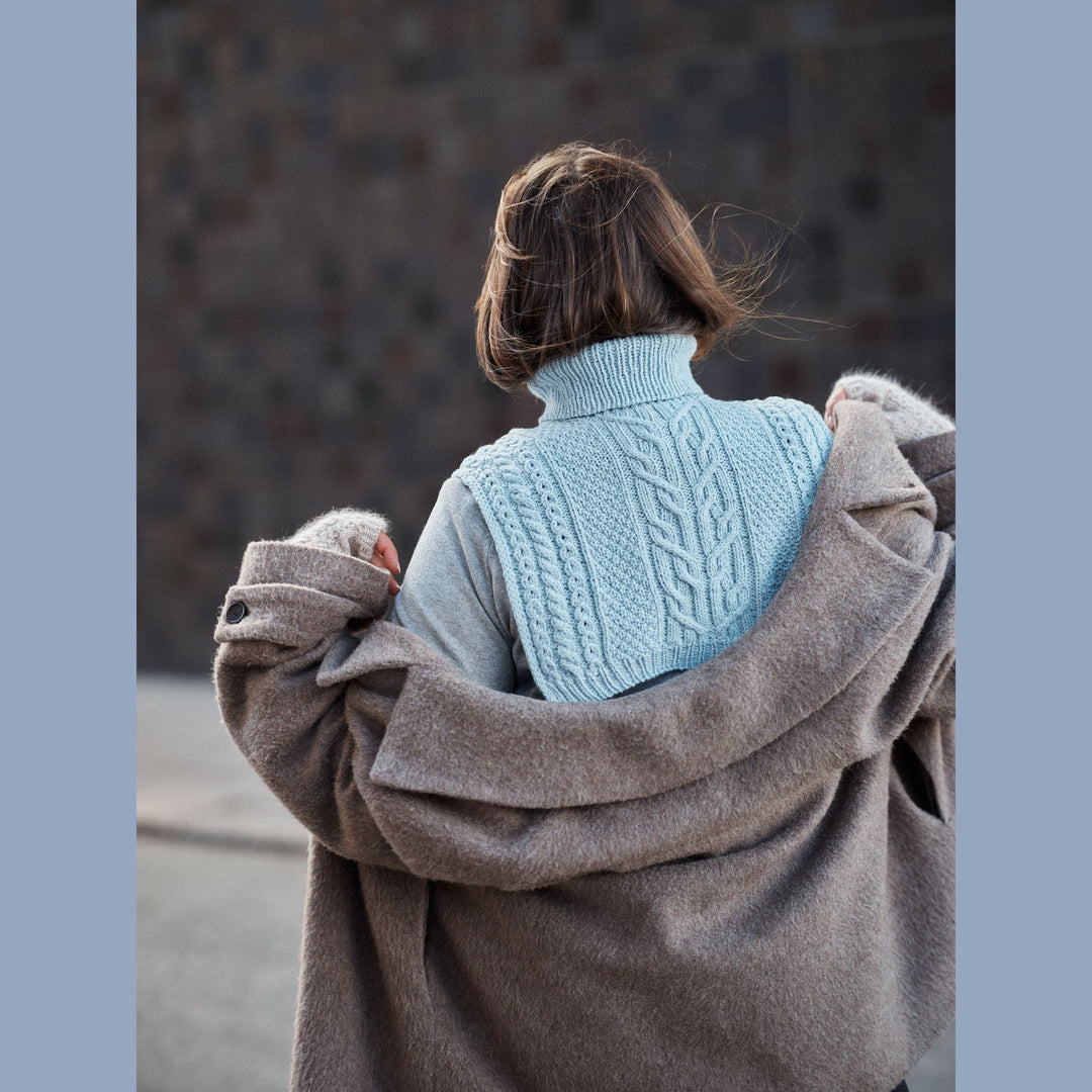 Foundations: 20 Knitted Accessories by Sari Nordlund