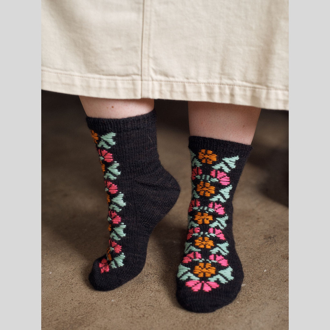 Kindred Knits: Patterns from my Estonian Family Archives by Aleks Byrd