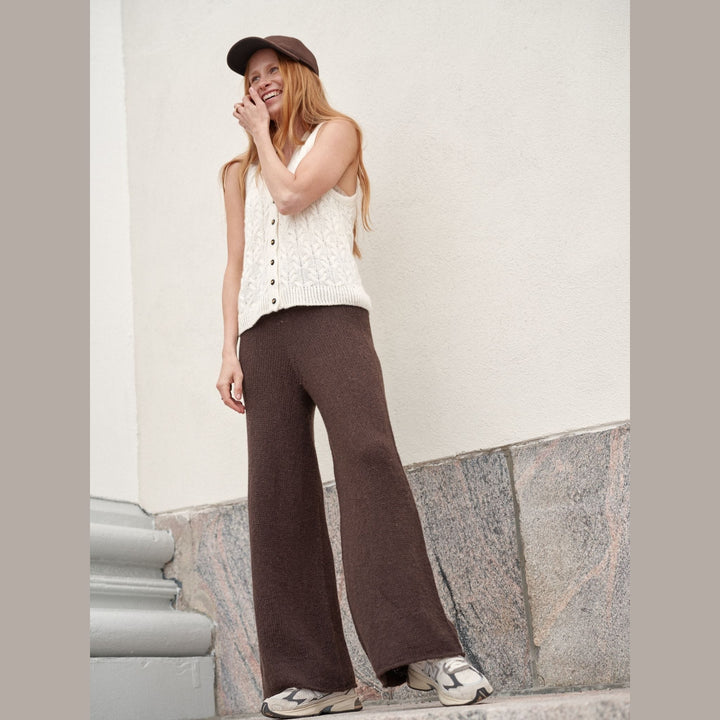 Nordic Chic: Knitting a Modern Wardrobe by Leeni Hoimela