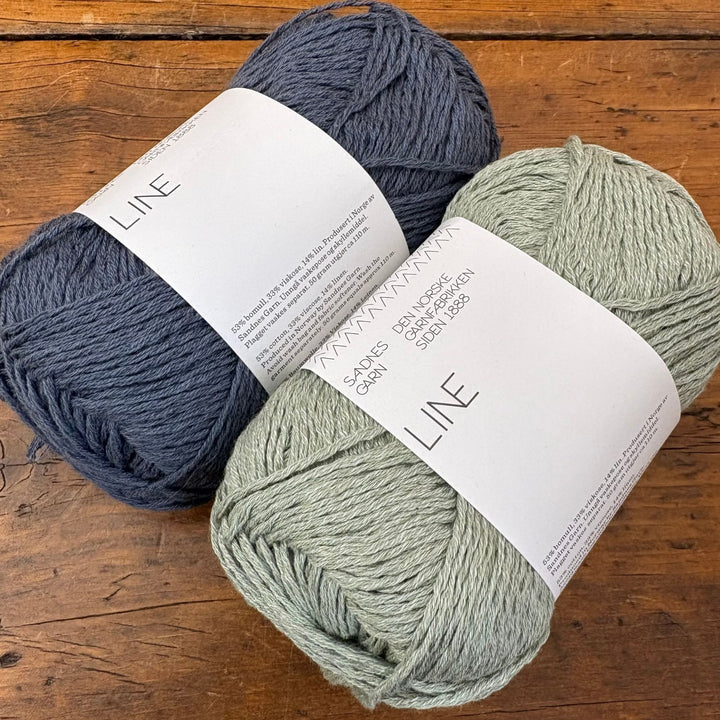 Peacock Tee by LE KNIT in Sandnes Garn Line