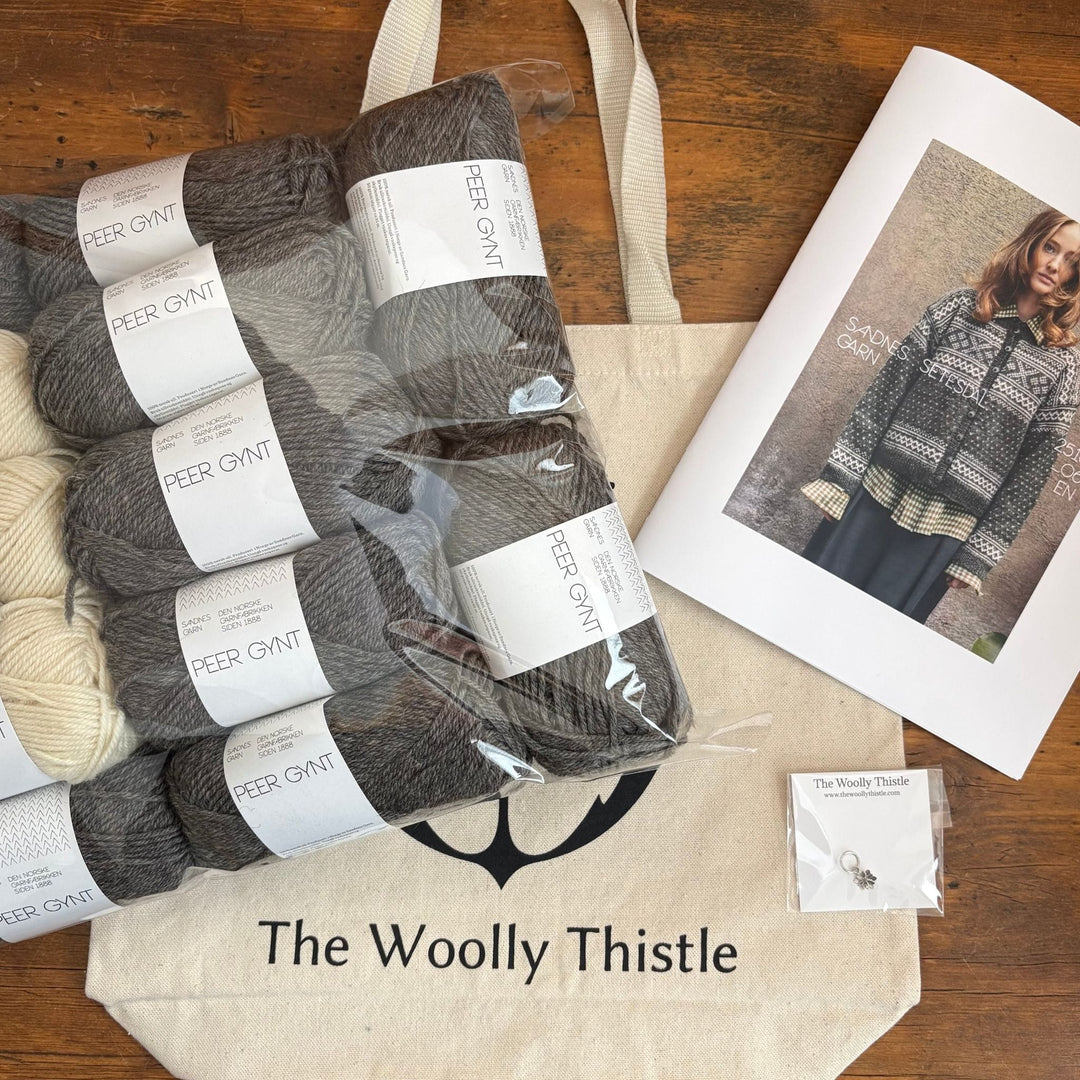 Setesdal Cardigan Ladies in Sandnes Garn Peer Gynt