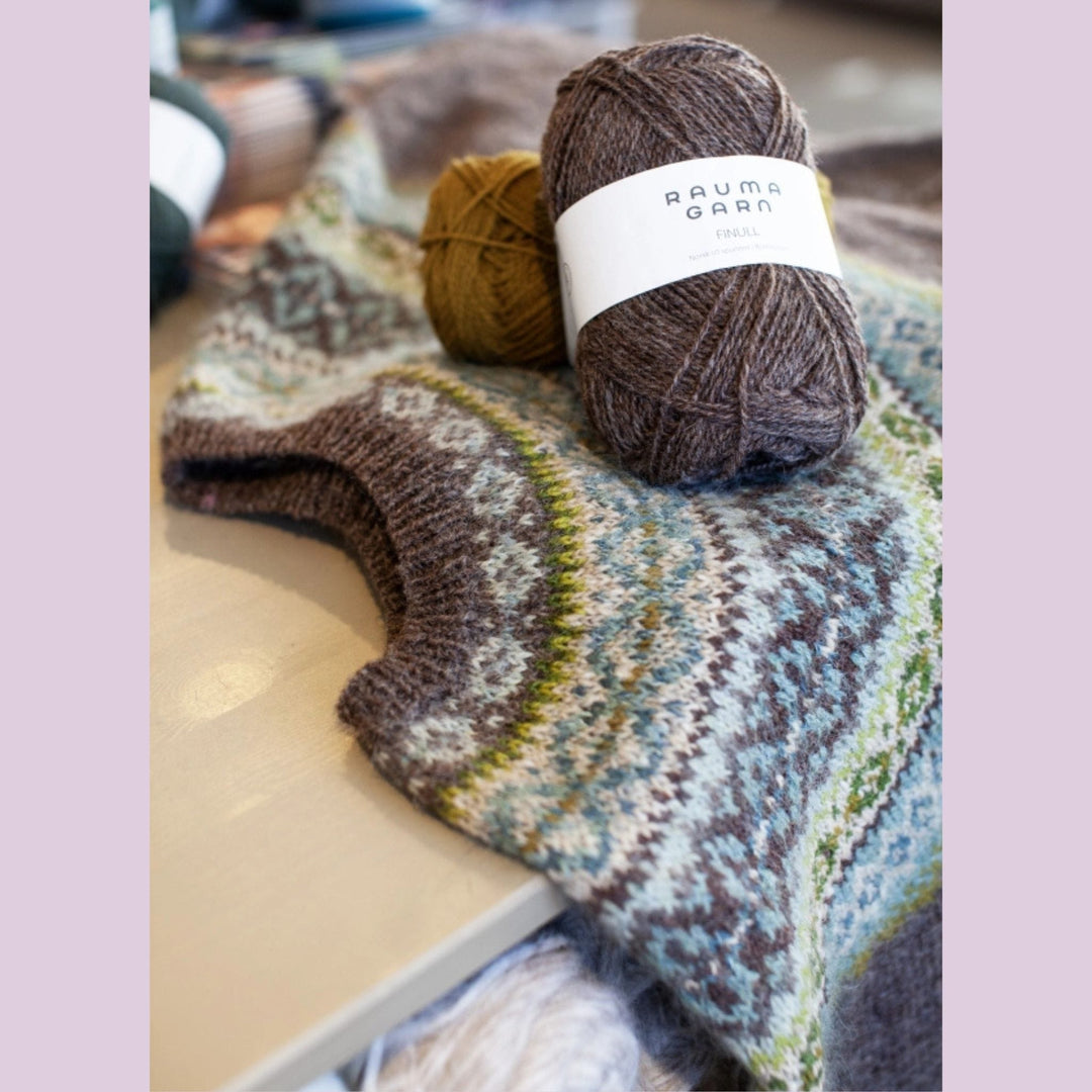 Agnes Pullover by Kristin Wiola Ødegård in Finullgarn