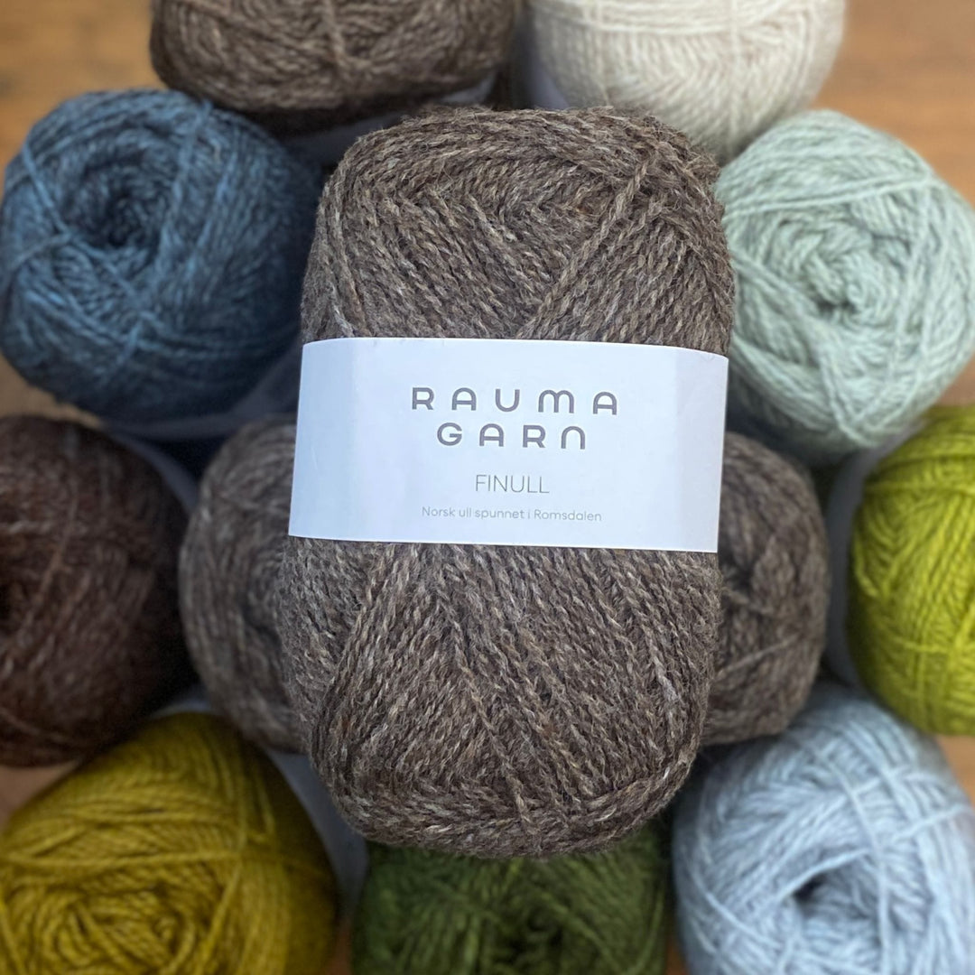 Agnes Pullover by Kristin Wiola Ødegård in Finullgarn
