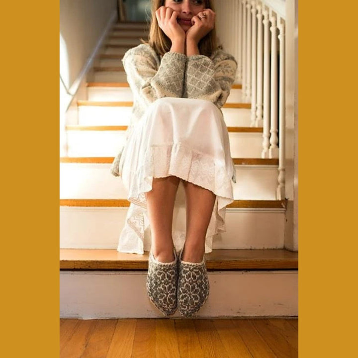 Ingeborg Slippers by Kristin Drysdale in Strikkegarn