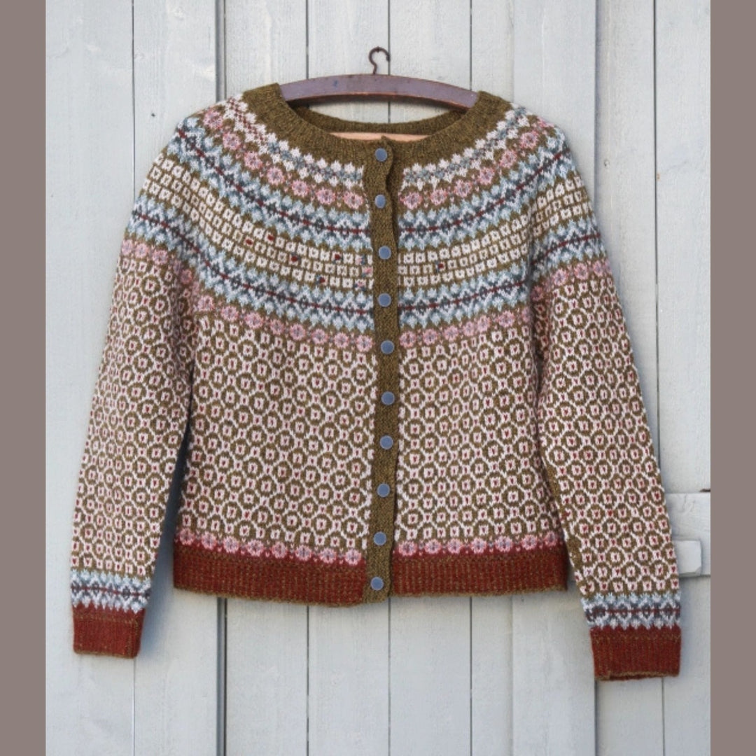 Othilie Cardigan by Kristin Wiola Ødegård in Finullgarn