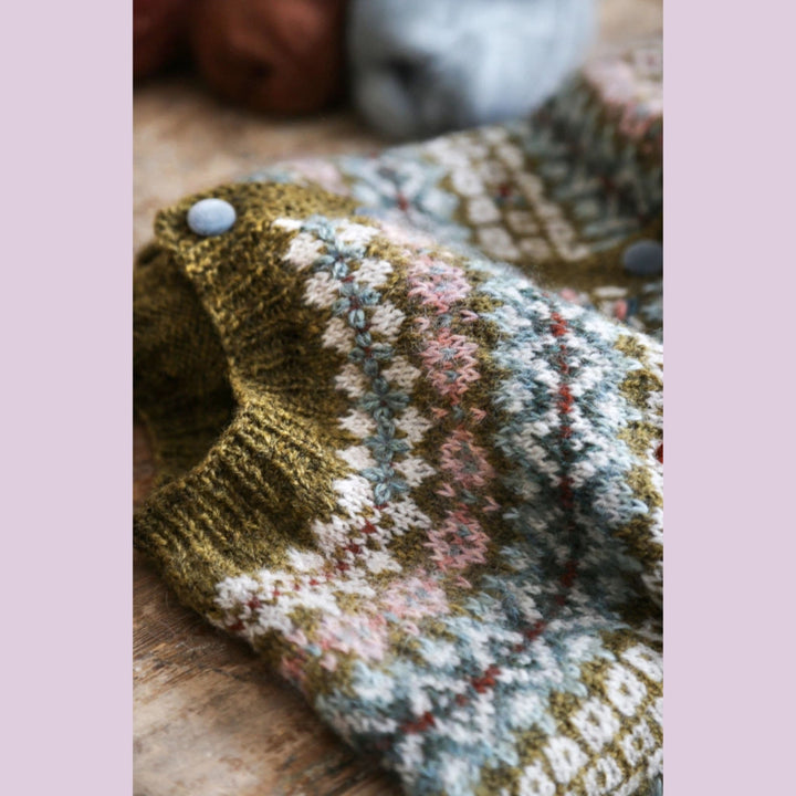 Othilie Cardigan by Kristin Wiola Ødegård in Finullgarn