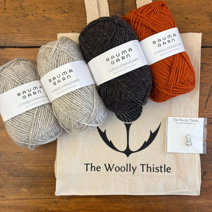 Tórshavn Mittens by Norman Schwarze in Strikkegarn