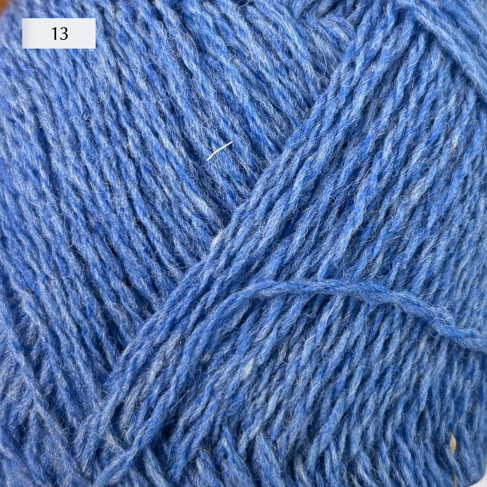Retrosaria Pegulhal Fingering Weight Yarn