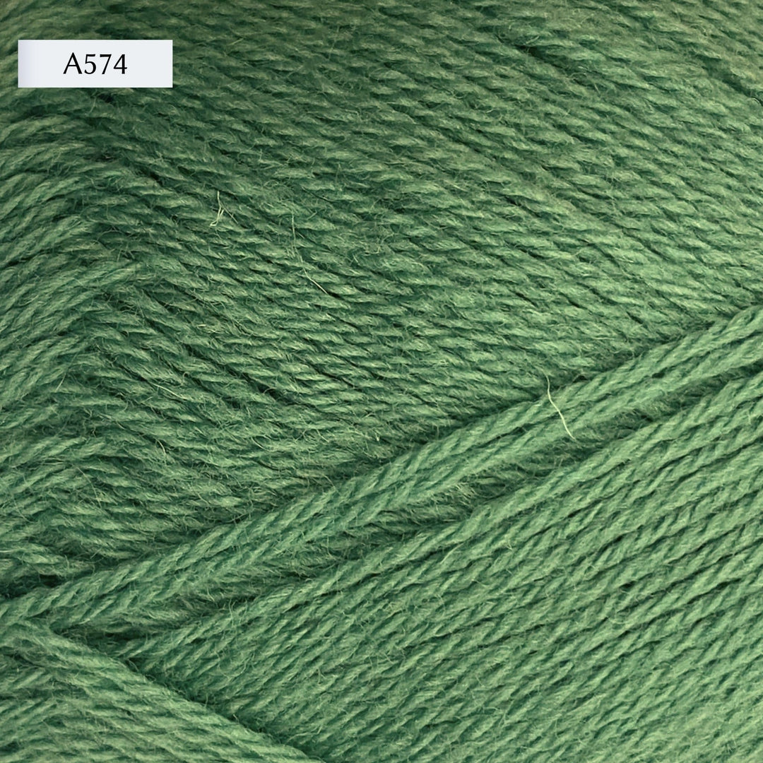 Retrosaria Mondim Fingering Weight Yarn