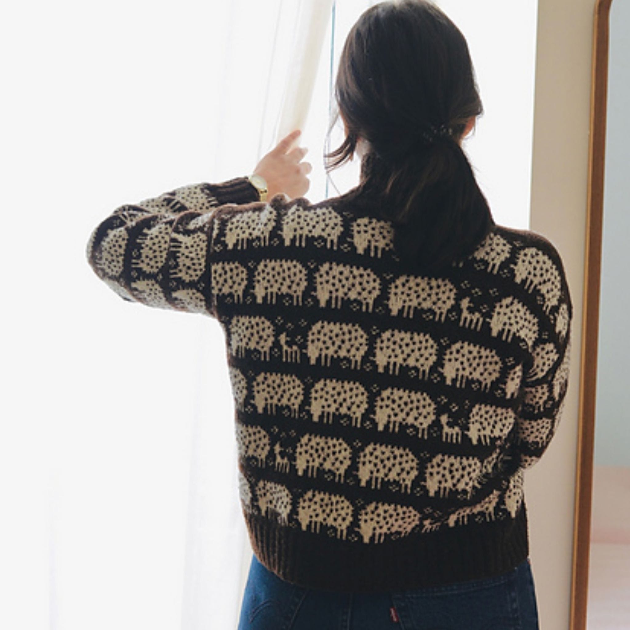 The Sheep Sweater by Rosa Pomar in Pegulhal – The Woolly Thistle