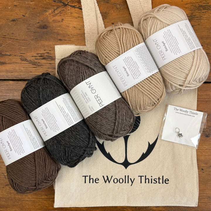 Celeste Mittens by PetiteKnit in Sandnes Garn Peer Gynt