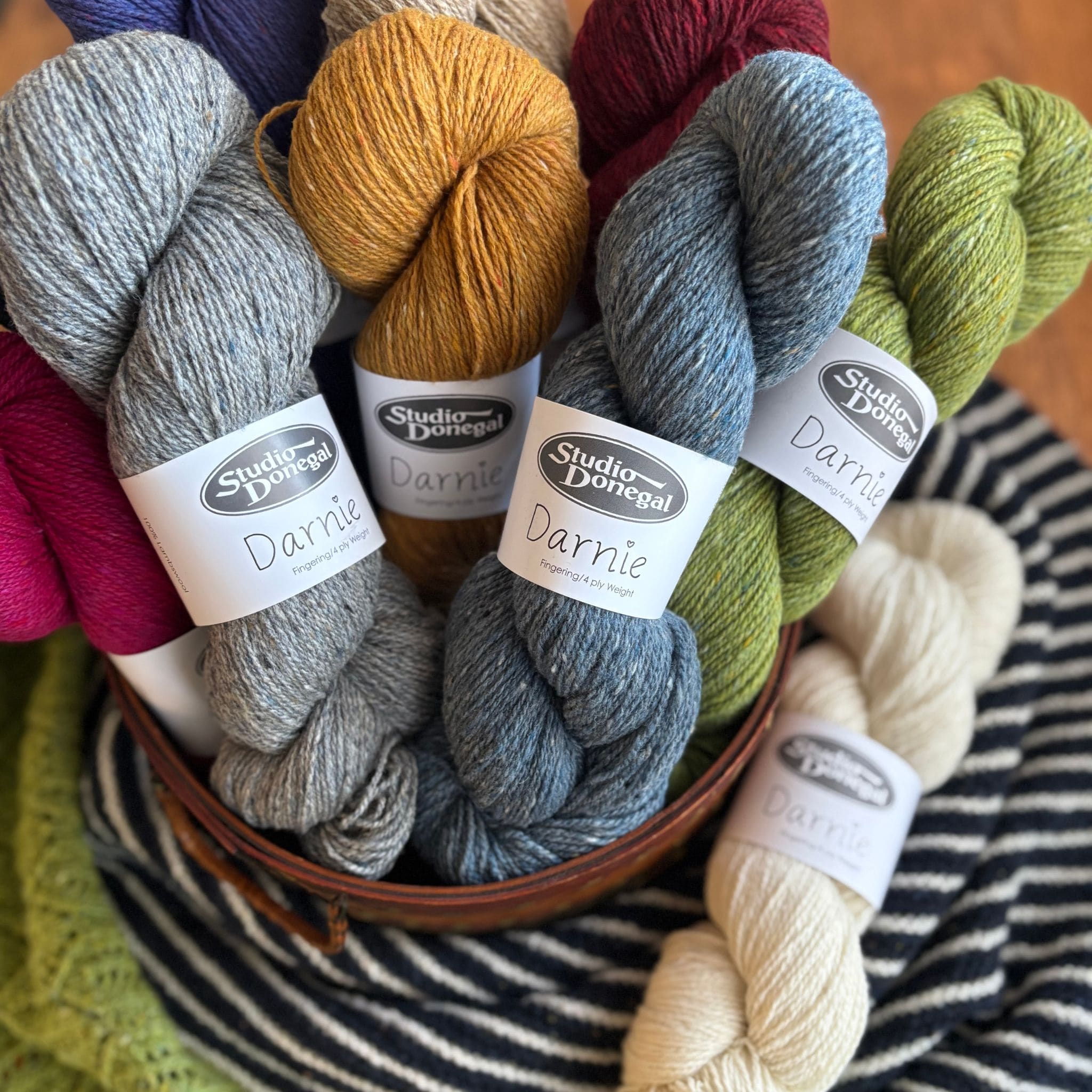 Basilica Shawl by Justyna Lorkowska in Darnie – The Woolly Thistle