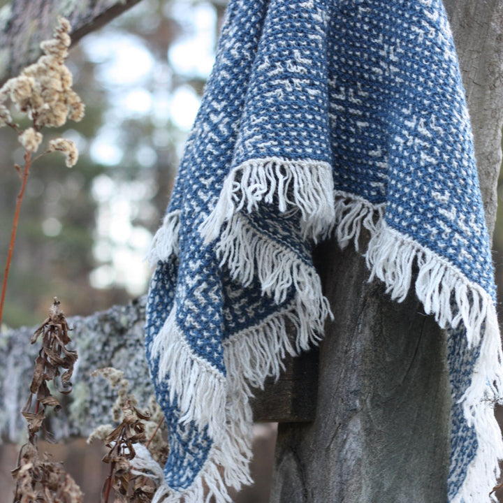 Bentley Shawl by Amy Christoffers in Rambler