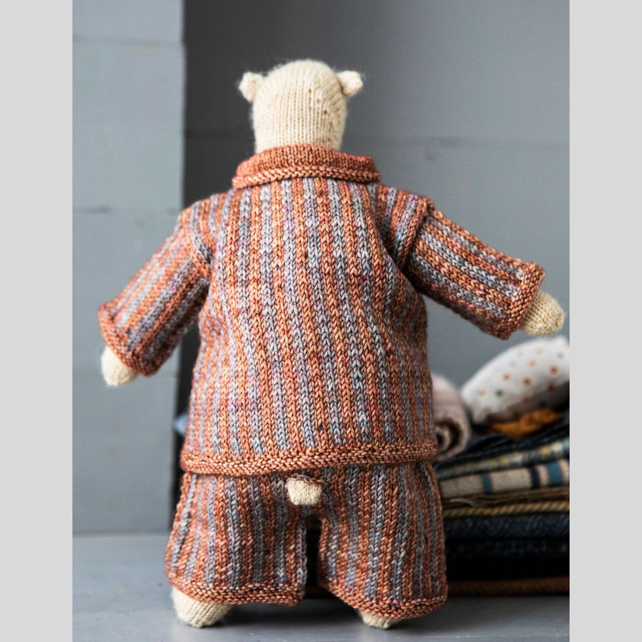 Mouche & Friends: Mouche the Bear Yarn Set – The Woolly Thistle