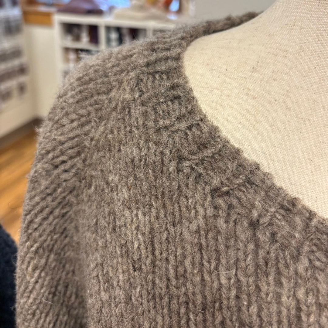 Vanilla's Big Sister Sweater by Corinne Tomlinson in WoolDreamers Manchelopis