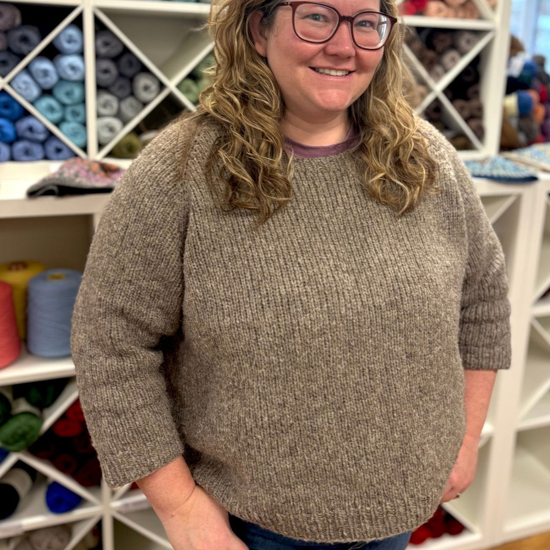 Vanilla's Big Sister Sweater by Corinne Tomlinson in WoolDreamers Manchelopis