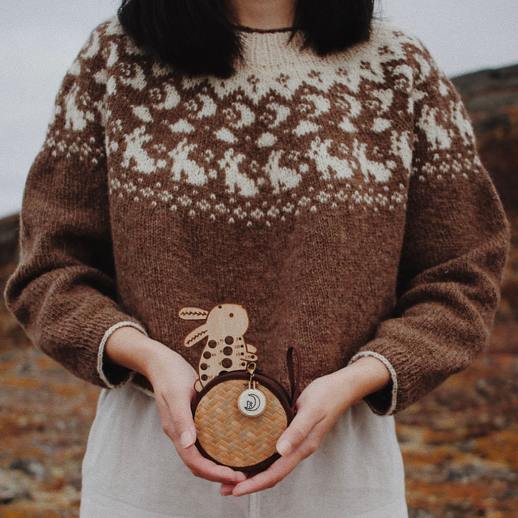 Saskie Sweater by Saskie & Co. in Tukuwool Fingering – The Woolly