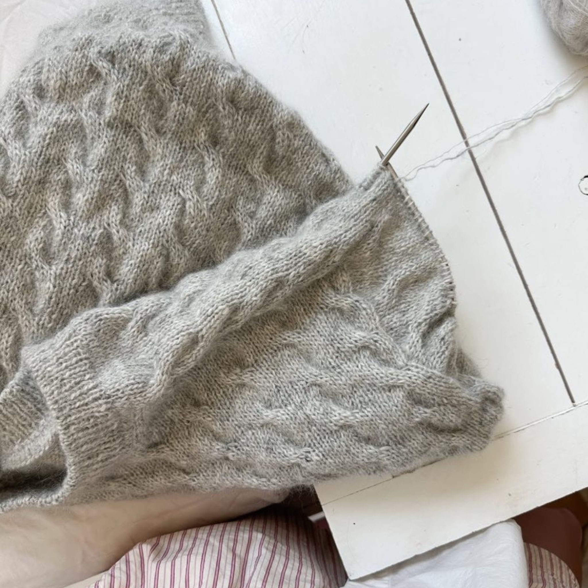 Shoreline Sweater by Ozetta in Fjallalopi and Le Petit Silk
