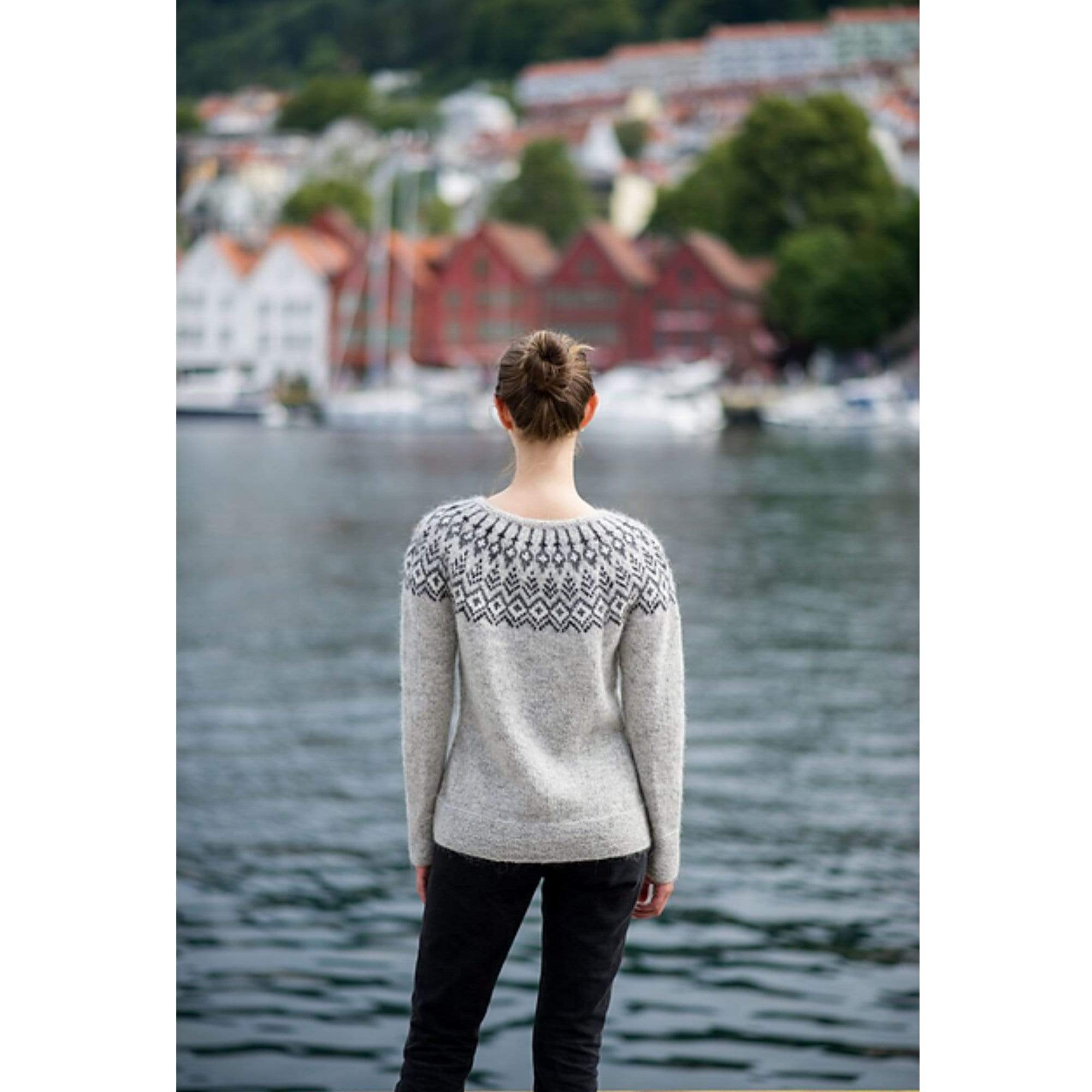 Treelight by Jennifer Steingass in Lettlopi – The Woolly Thistle