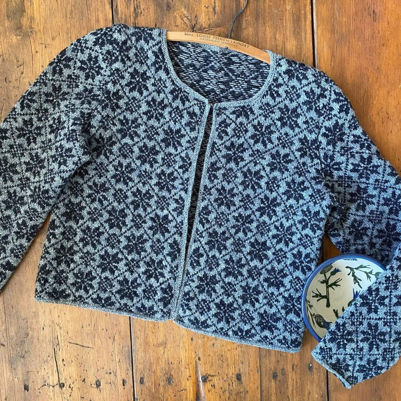 Star Cardi by Donna Kay in Jamieson & Smith 2ply Jumper Weight
