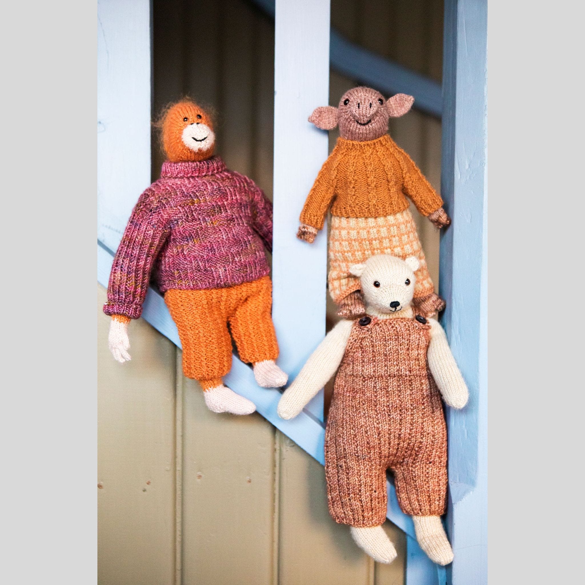 Mouche & Friends: Seamless Toys to Knit and Love by Cinthia Vallet – The  Woolly Thistle