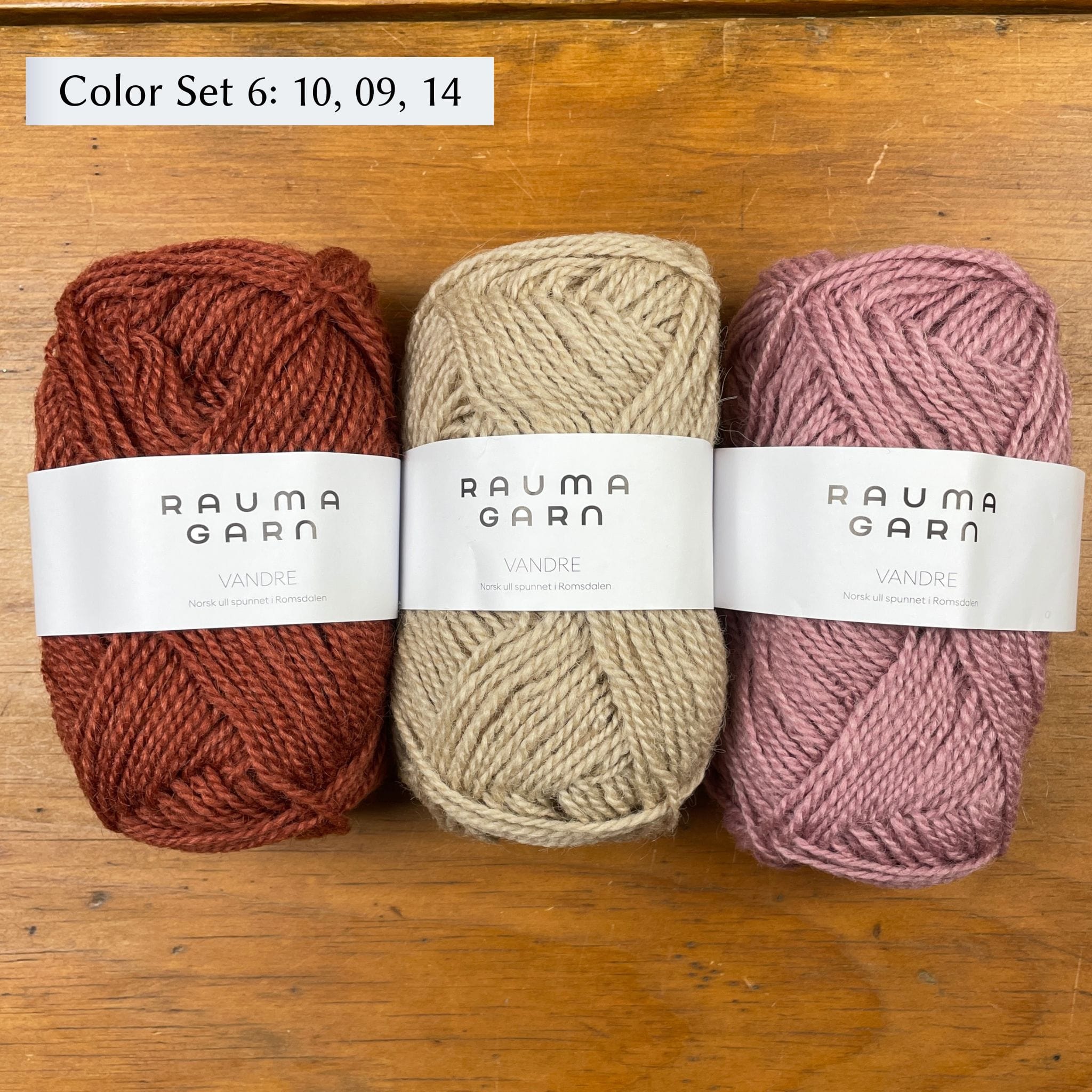 Vandre Socks Kit with Pattern Book – The Woolly Thistle