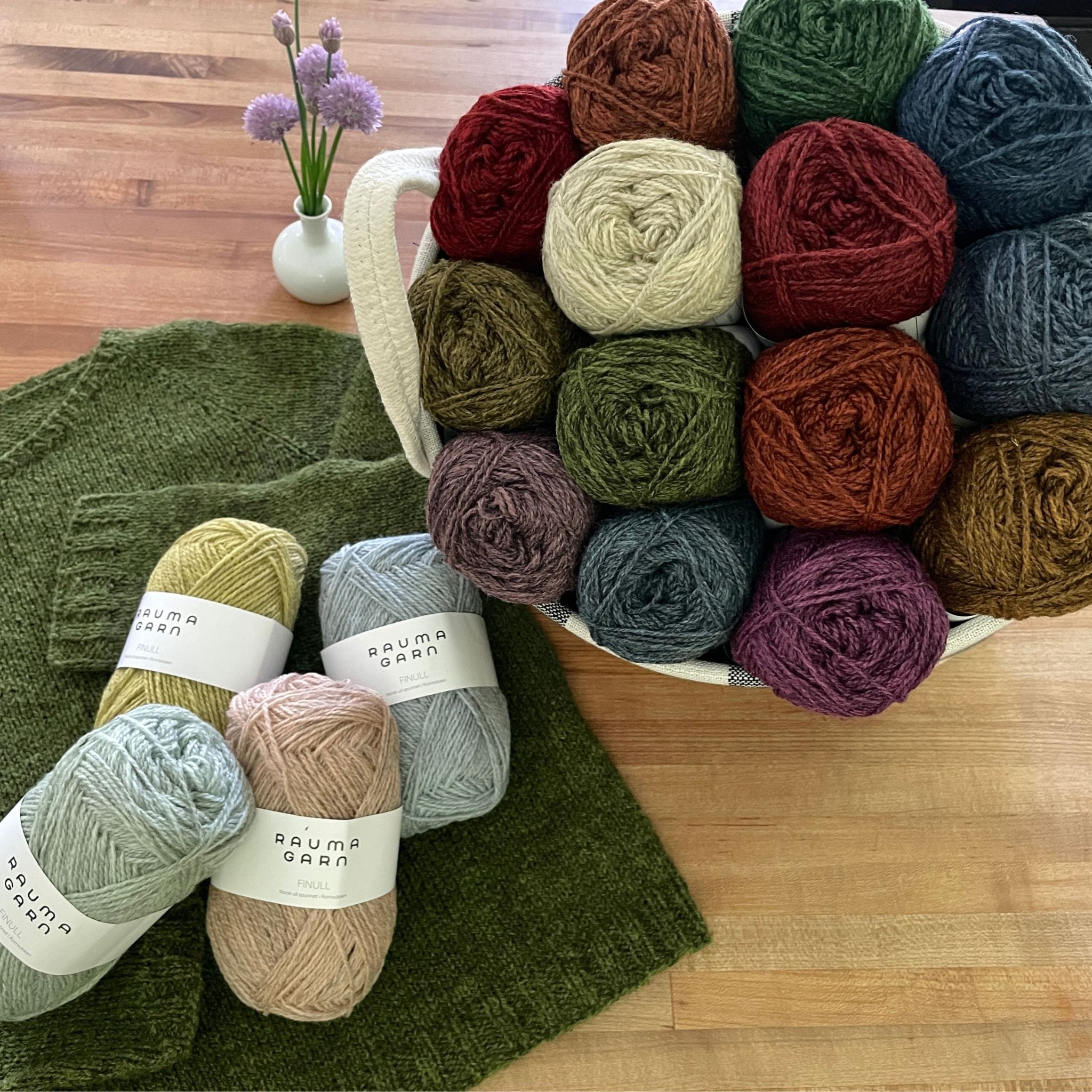 Rauma Finullgarn Yarn - HEATHERS – The Woolly Thistle