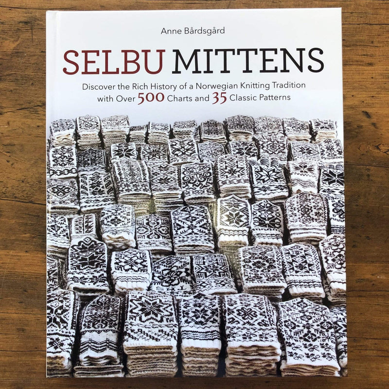 Selbu Mittens (Selbuvotter) by Anne Bårdsgård